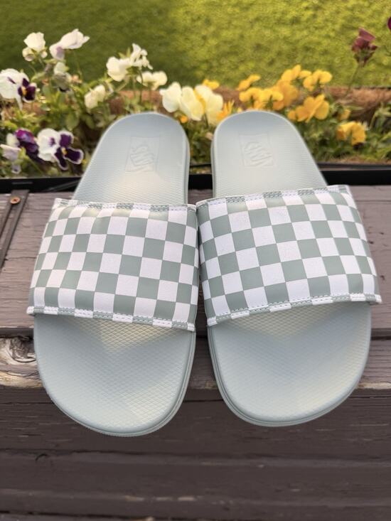Sandals_&_Flip_Flops